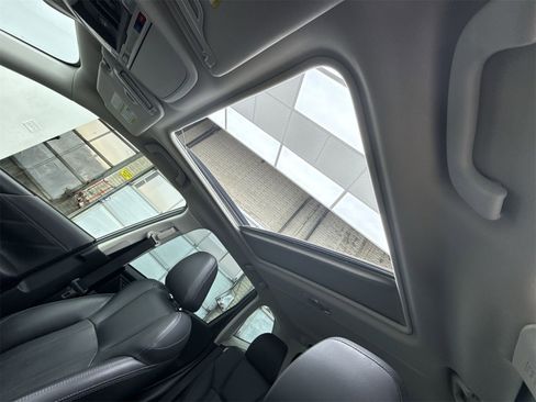 Used 2020 Subaru Forester Limited image 31