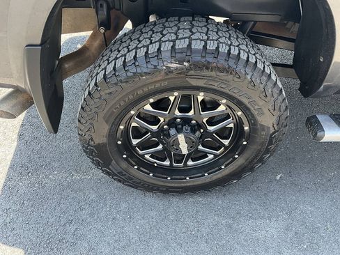 Used 2018 RAM 2500 Laramie AWD/4WD image 17