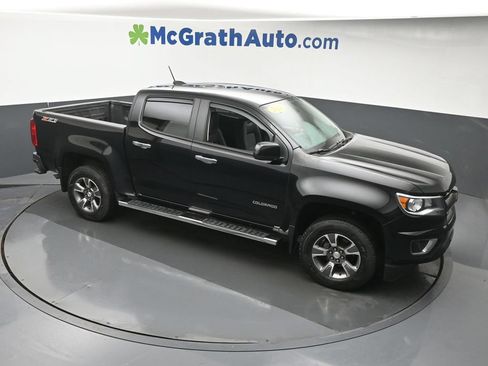 Used 2017 Chevrolet Colorado Z71 AWD/4WD image 3