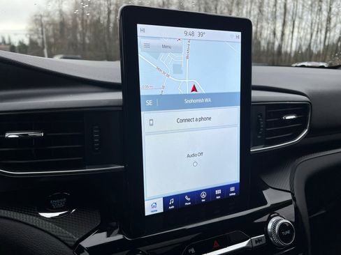 Used 2024 Ford Explorer ST w/ Technology Package image 13