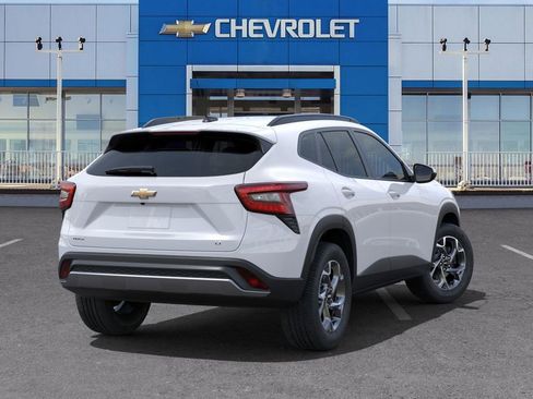 New 2025 Chevrolet Trax LT w/ Driver Confidence Package image 4