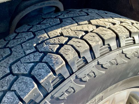 Used 2018 GMC Sierra 1500 SLT w/ SLT Preferred Package image 17