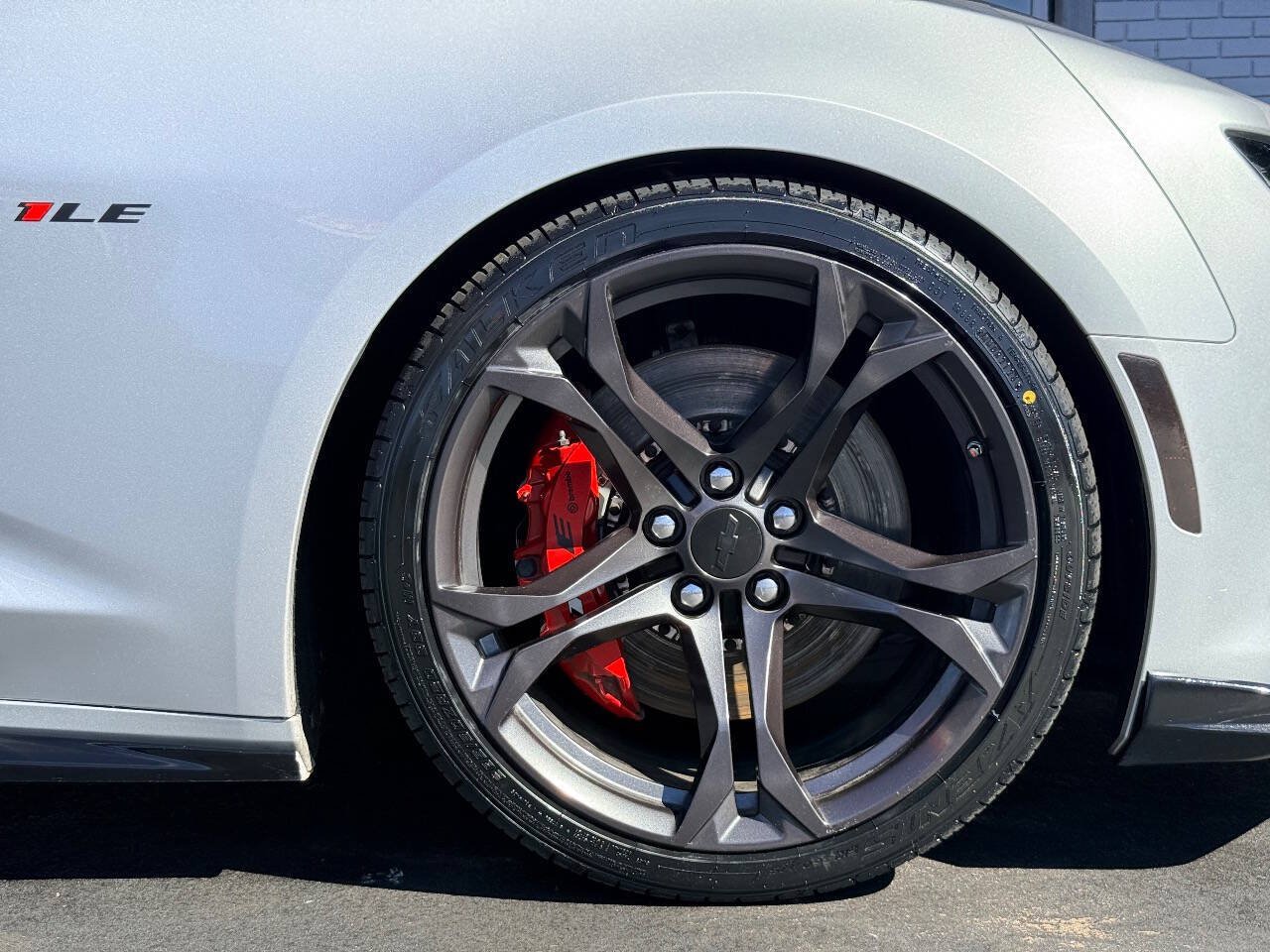 Used 2019 Chevrolet Camaro SS RWD image 13