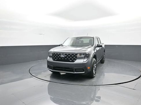 New 2026 Ford Maverick XLT w/ XLT Luxury Package image 3