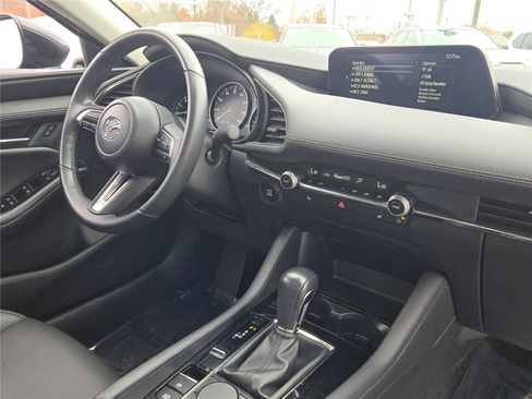 Used 2025 MAZDA MAZDA3 s image 8