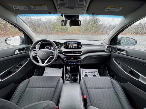 Used 2021 Hyundai Tucson SE image 17