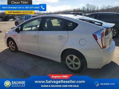 Used 2013 Toyota Prius Three image 3