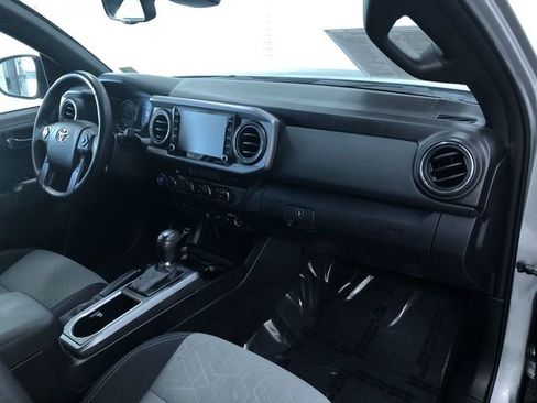 Used 2023 Toyota Tacoma TRD Off-Road image 18