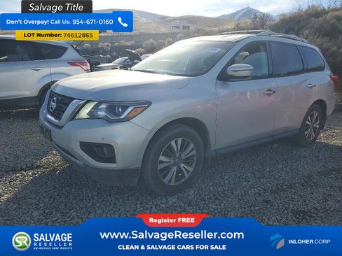 Used 2019 Nissan Pathfinder SV image 1