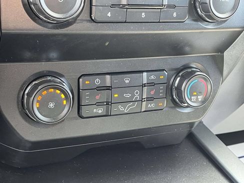 Used 2021 Ford F350 XLT w/ XLT Premium Package AWD/4WD image 30