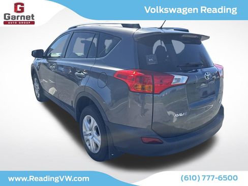 Used 2013 Toyota RAV4 LE image 3