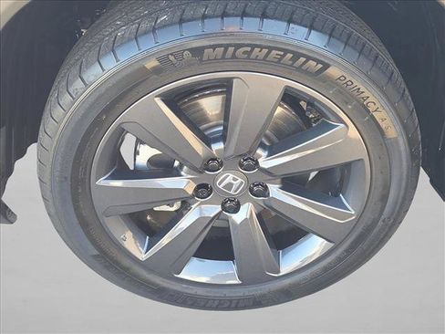 Used 2023 Honda Pilot Sport image 24