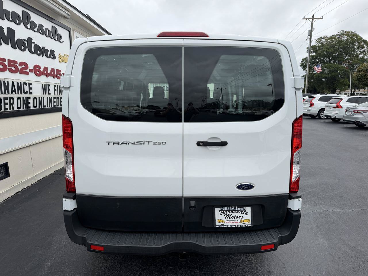 Used 2022 Ford Transit 250 Low Roof w/ Exterior Upgrade Package RWD image 6