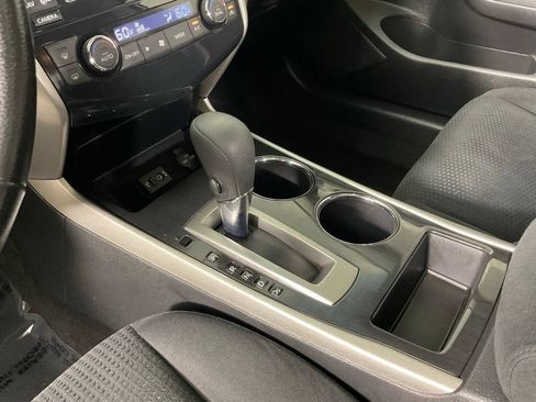 Used 2014 Nissan Altima 2.5 SV w/ Convenience Package FWD image 20