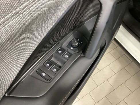 Certified 2025 Volkswagen Tiguan S image 18