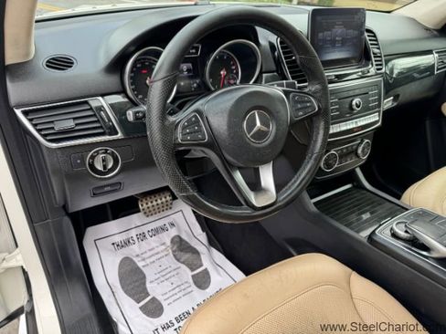 Used 2019 Mercedes-Benz GLE 400 4MATIC image 13