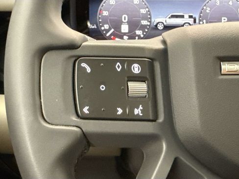 Used 2026 Land Rover Defender 110 S AWD/4WD image 11