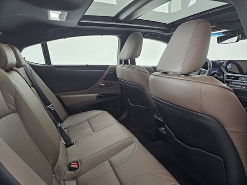 Used 2024 Lexus ES 350 Ultra Luxury w/ Accessory Package (Z1) image 25