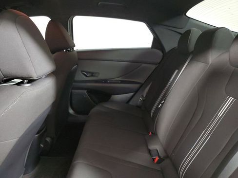 Used 2025 Hyundai Elantra Sport w/ Cargo Package FWD image 11