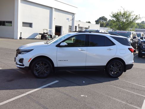 Used 2024 Chevrolet Equinox RS w/ RS Leather Package AWD/4WD image 7