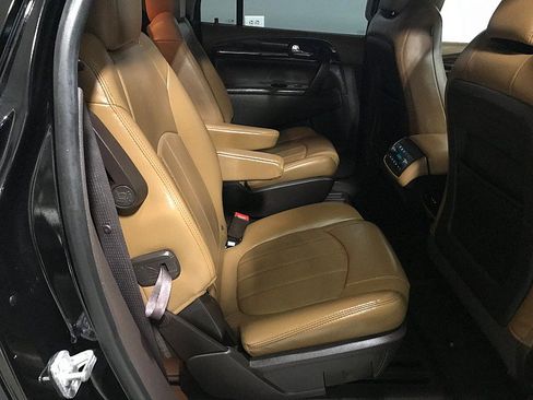 Used 2017 Buick Enclave Premium w/ Experience Buick Package FWD image 19