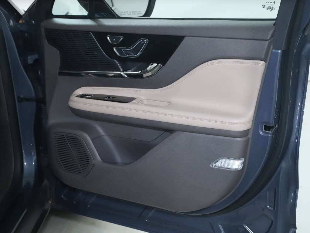 Used 2022 Lincoln Corsair AWD w/ Equipment Group 101A image 33