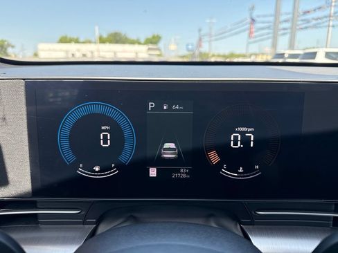 Used 2025 Hyundai Kona SEL FWD image 15