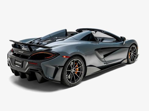 Used 2020 McLaren 600LT Spider RWD image 19