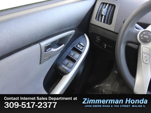 Used 2013 Toyota Prius image 13