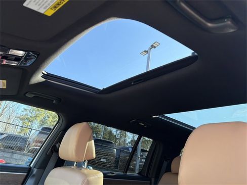 Used 2025 Hyundai Santa Fe Limited image 33