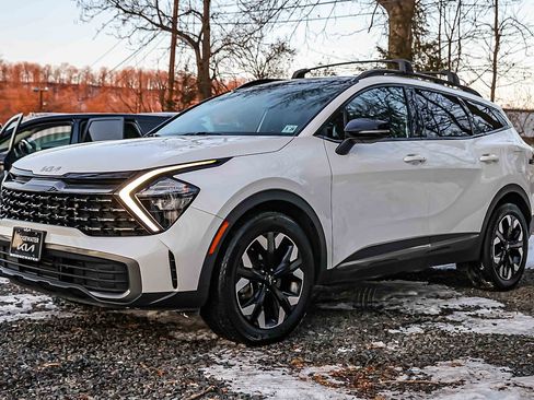 Certified 2023 Kia Sportage X-Line image 3