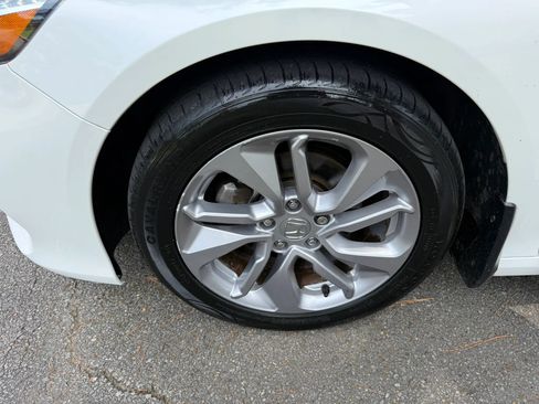 Used 2018 Honda Accord LX image 8