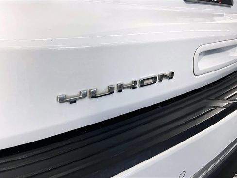 Used 2022 GMC Yukon XL Denali AWD/4WD image 30