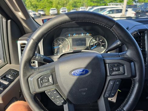Used 2018 Ford F150 XLT w/ Equipment Group 302A Luxury AWD/4WD image 22