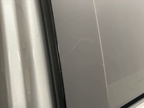 Used 2024 Chrysler Pacifica Touring-L image 36