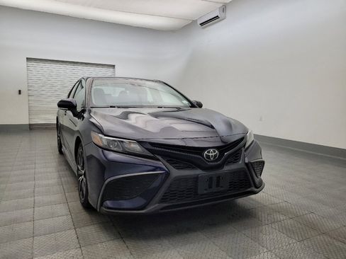 Used 2022 Toyota Camry SE image 14