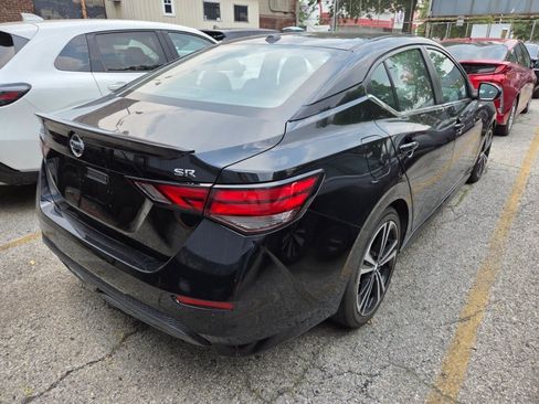 Used 2021 Nissan Sentra SR FWD image 4