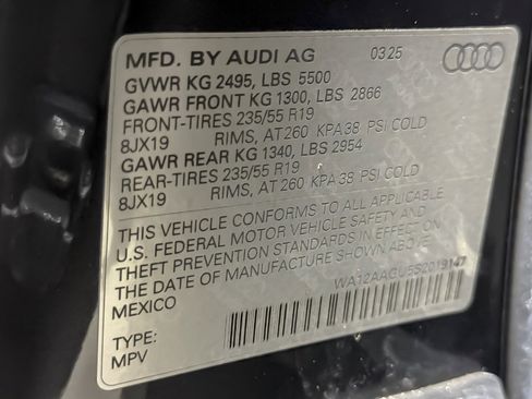 Used 2025 Audi Q5 Premium Plus w/ Premium Plus AWD/4WD image 27