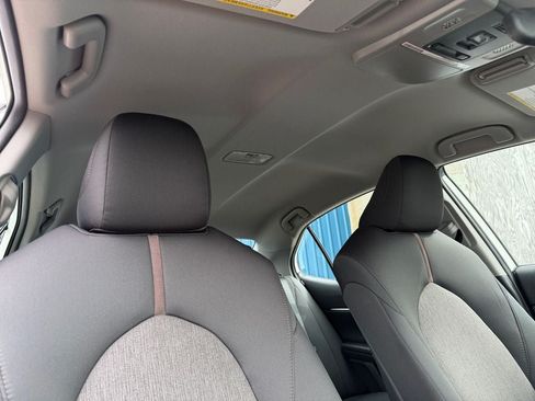 Used 2020 Toyota Camry LE FWD image 27