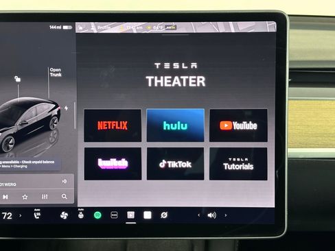 Used 2023 Tesla Model 3 Standard Range image 31