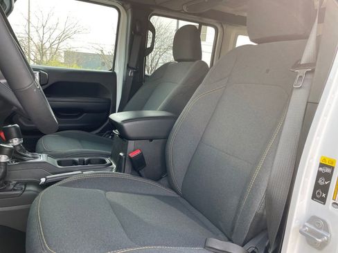 Used 2025 Jeep Wrangler Unlimited Sport S 4xe image 13