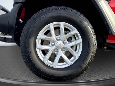 Used 2023 Jeep Wrangler Sport S image 9