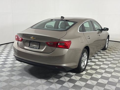 Used 2022 Chevrolet Malibu LS w/ Driver Confidence Package II FWD image 5