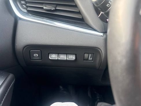 Used 2022 Buick Enclave Avenir w/ Trailering Package, 5000 lbs. AWD/4WD image 8
