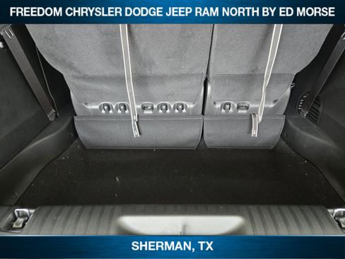 New 2026 Chrysler Pacifica Select image 23