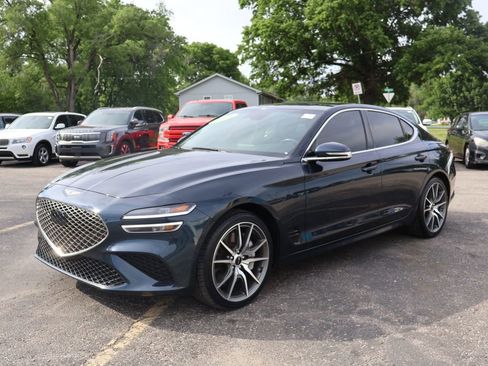 Used 2025 Genesis G70 2.5T RWD image 4