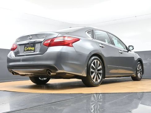 Used 2016 Nissan Altima 2.5 SV w/ Convenience Package FWD image 54