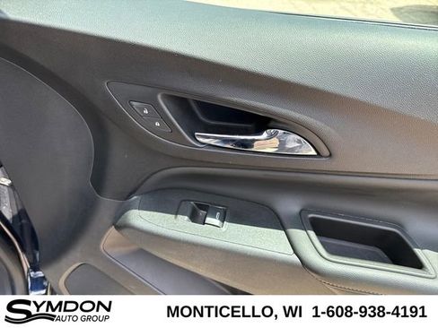 Used 2021 Chevrolet Equinox Premier image 24