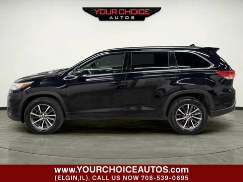 Used 2018 Toyota Highlander XLE FWD image 2
