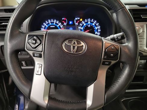 Used 2016 Toyota 4Runner SR5 Premium AWD/4WD image 18